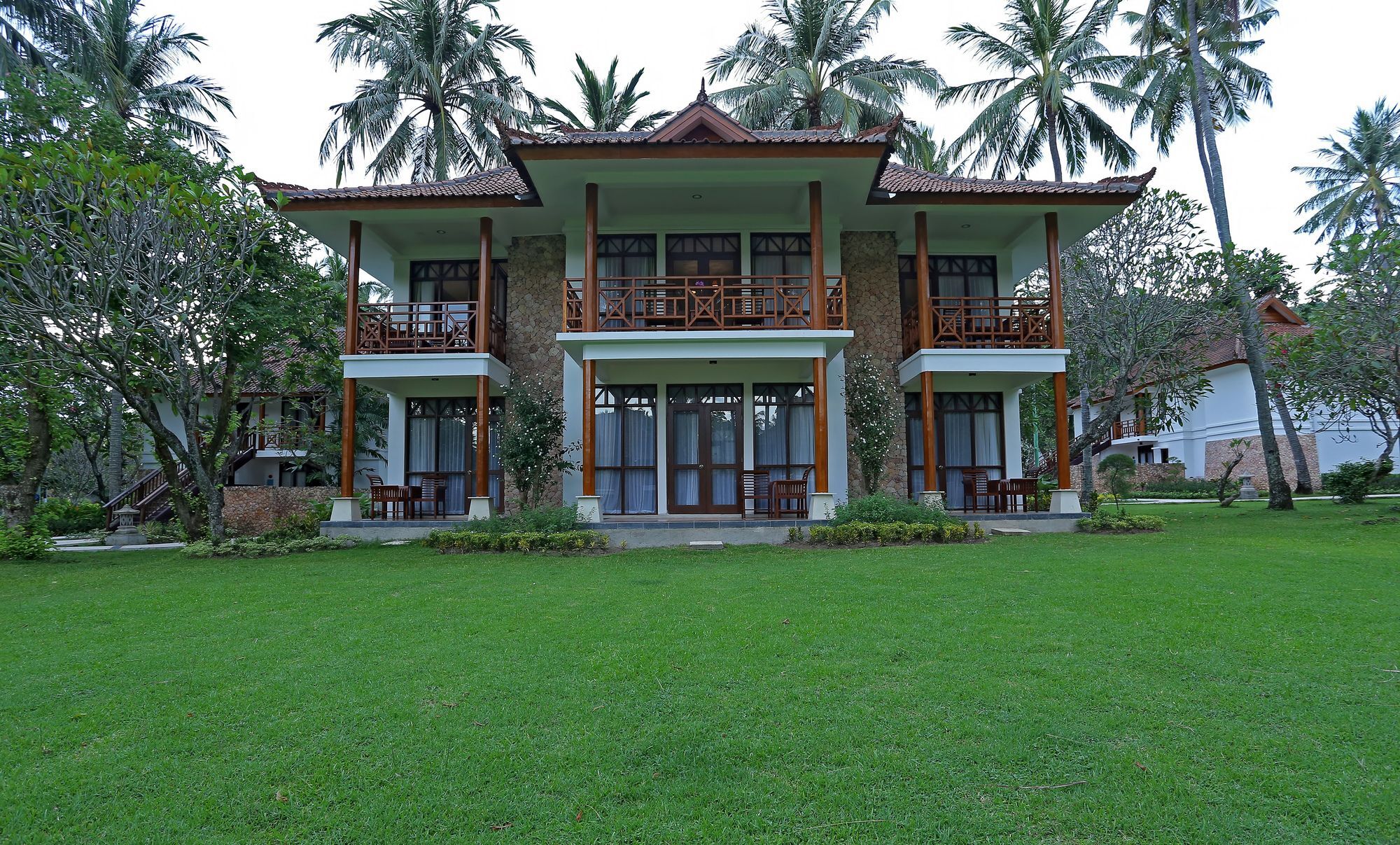 Mangsit Suites By Holiday Resort Lombok Eksteriør bilde